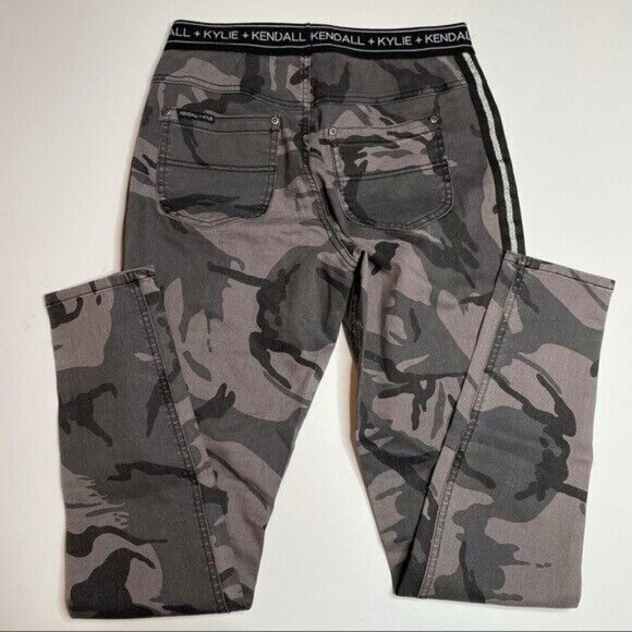 Kendall + Kylie Women's Camo Denim Leggings Medium - Picture 8 of 9